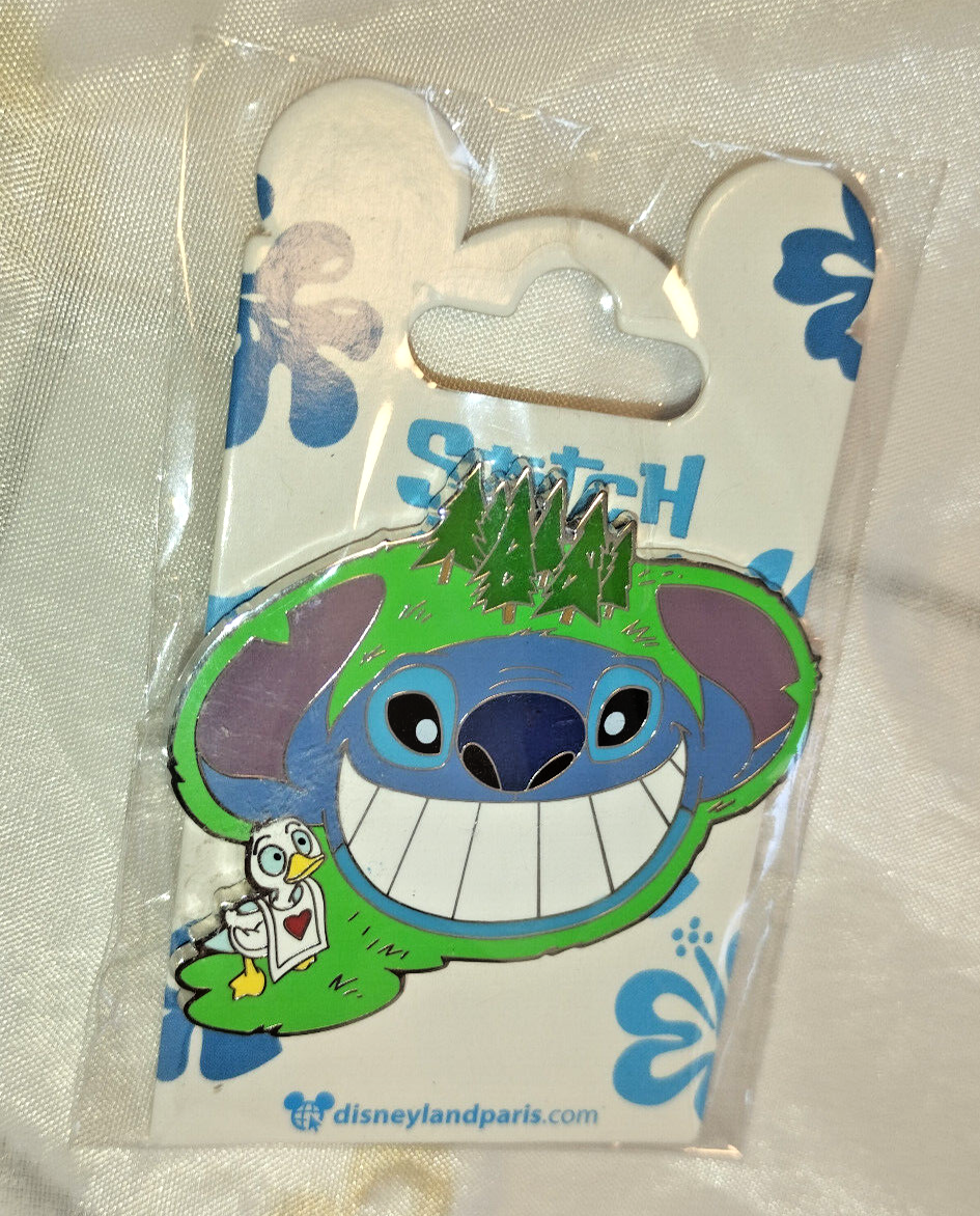 Stitch Duckling Alice's Curious Labyrinth Disney Land Paris DLP May 2023 Pin