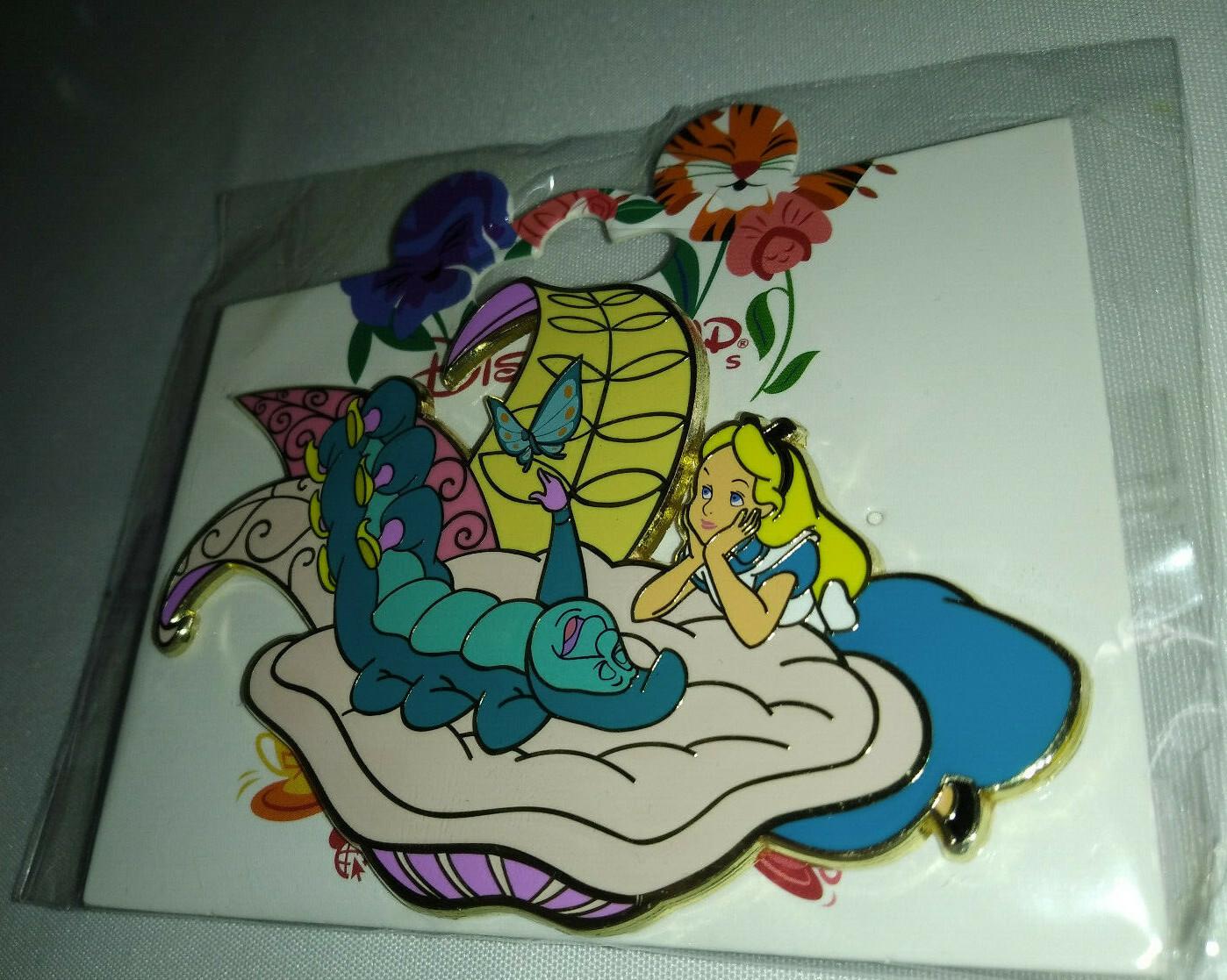 Alice Caterpillar Oyster Disney Land Paris Dlrp Dlp April 2022 Jumbo Pin