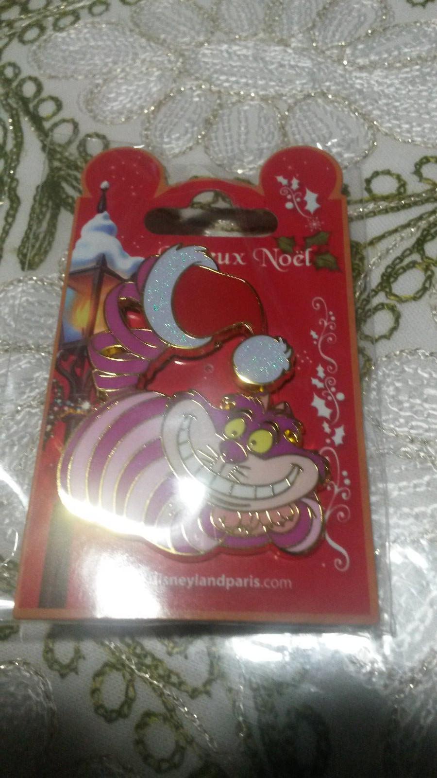 New Cheshire with Xmas Red Hat August 2018 Disney Land Paris Dlrp Dlp Pin