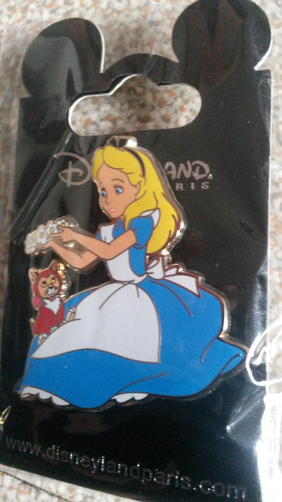 Alice and Dinah Cat ( Alice in Wonderland ) Disney Land Paris Dlrp Dlp 2010 Pin