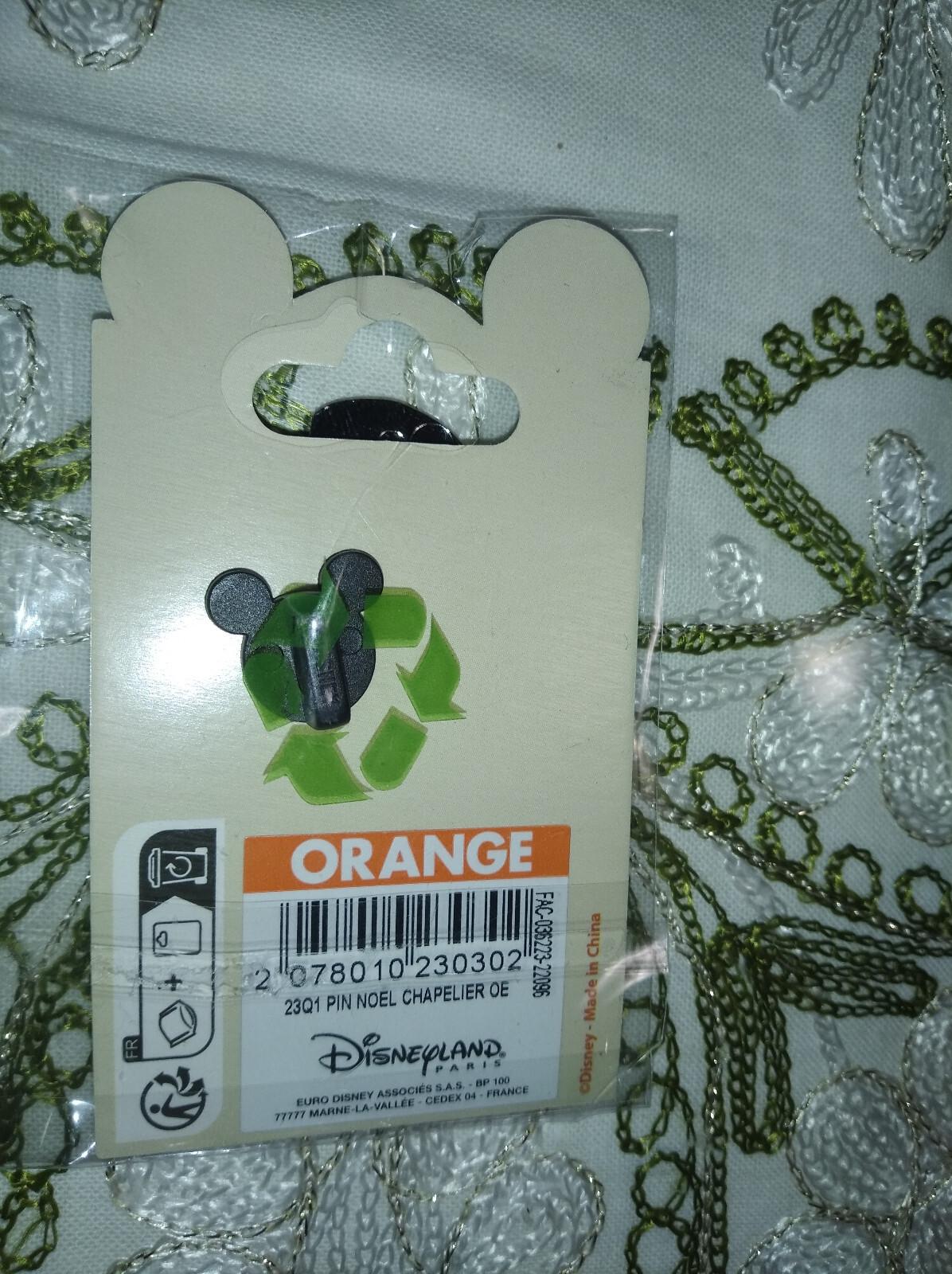 Christmas Mad Hatter with hat Disney Land Paris DLP Dec 2022 Pin