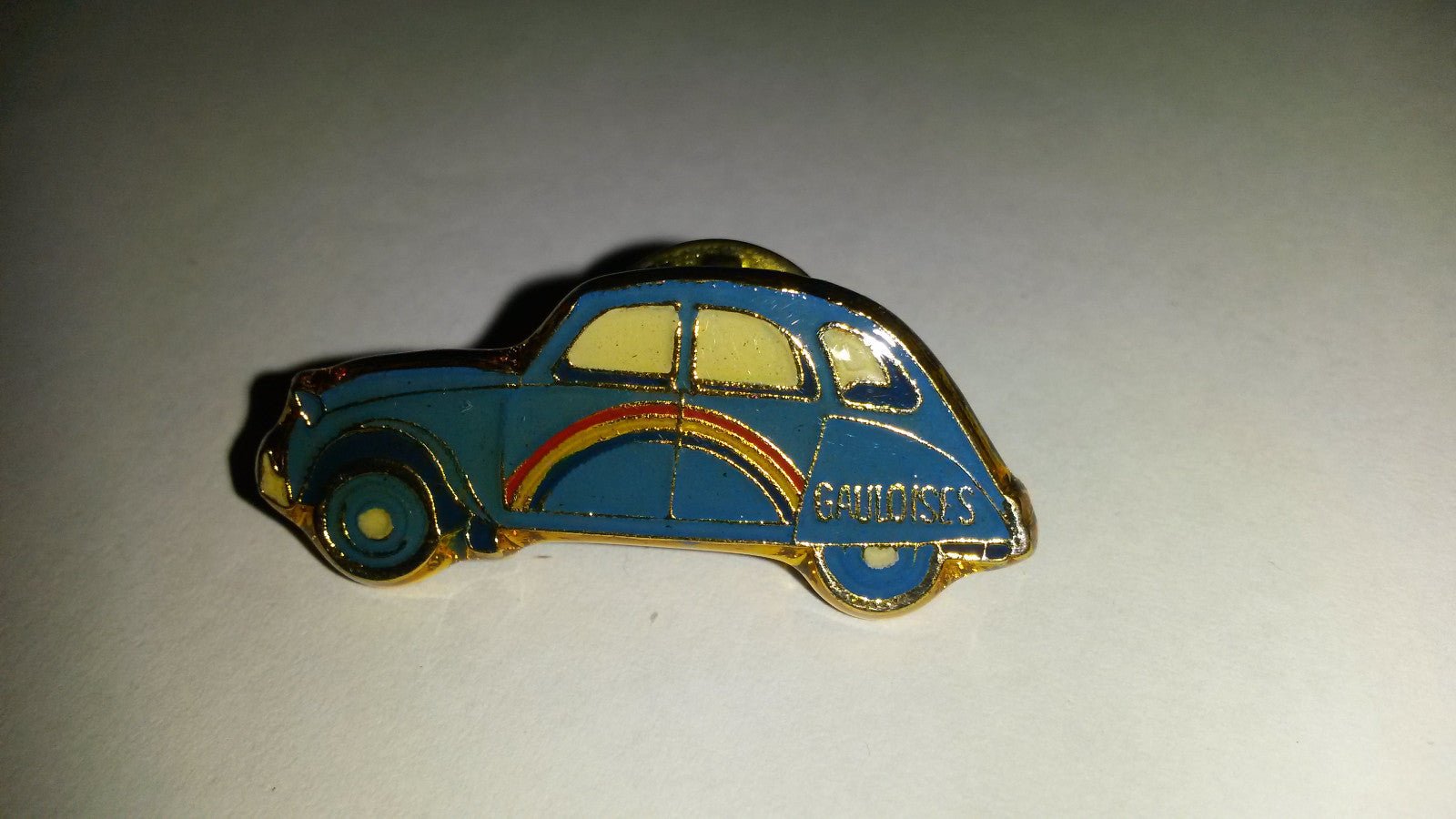 2CV Deux Chevaux Deudeuche CITROEN blue RAINBOW ARC EN CIEL GAULOISE PIN PIN'S