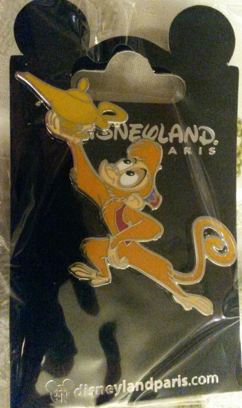 Abu holding the Magic Lamp (Aladdin) Disney Land Paris Dlrp Dlp August 2019 pin