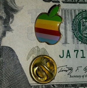 Apple Macintosh Macコンピューター レインボー ビンテージ80年代ロゴ 1.5cmラージピン