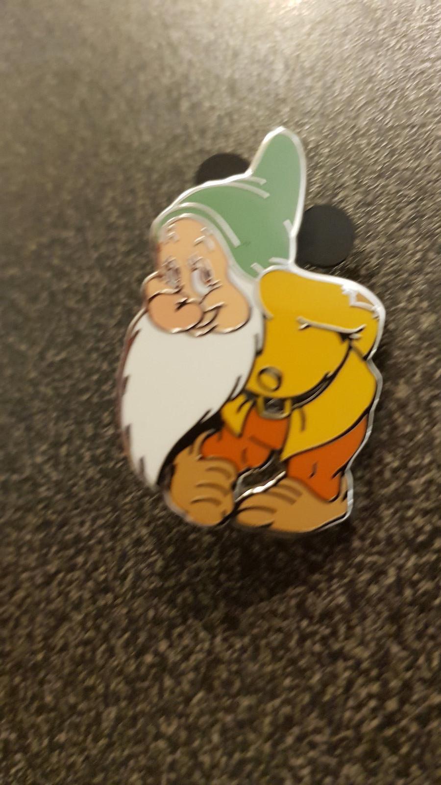 Bashful Dwarf (Snow White) Cast Lanyard Series Disney Paris Dlp October 2017 pin