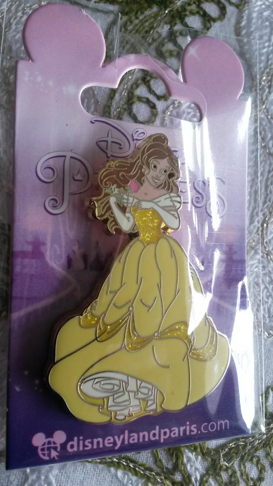 Belle Gawn Princess Series Disney Land Paris Dlrp Dlp 2015 glitter Pin Sold Out