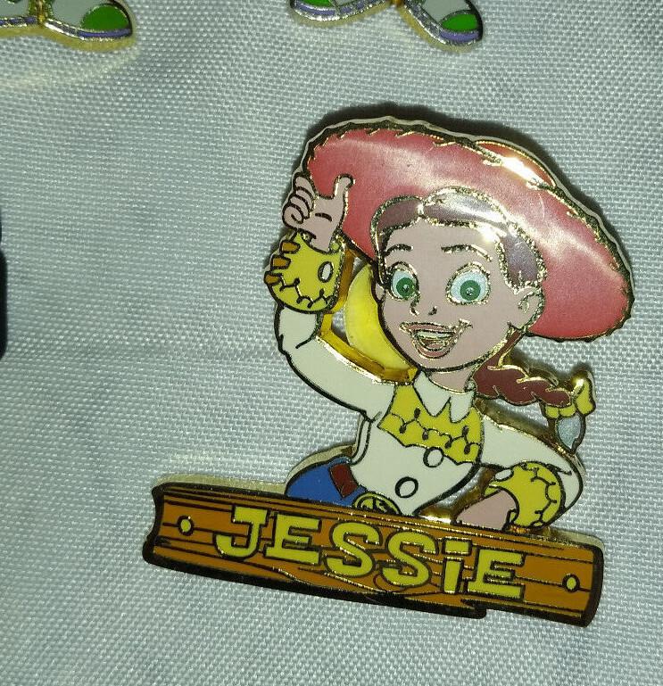 BN Choose Your Pin (s) DLP Disney Land Paris Star Wars Pixar