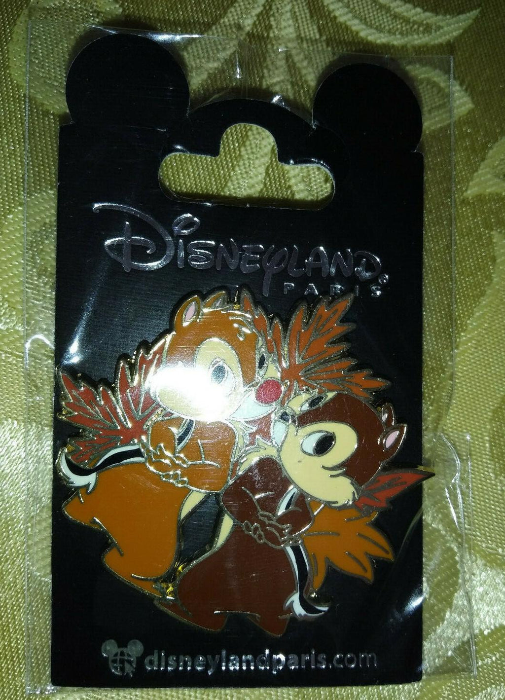 Chip and Dale Brown Leaves Flower Series Disney Land Paris Dlrp Dlp Fev 2022 Pin