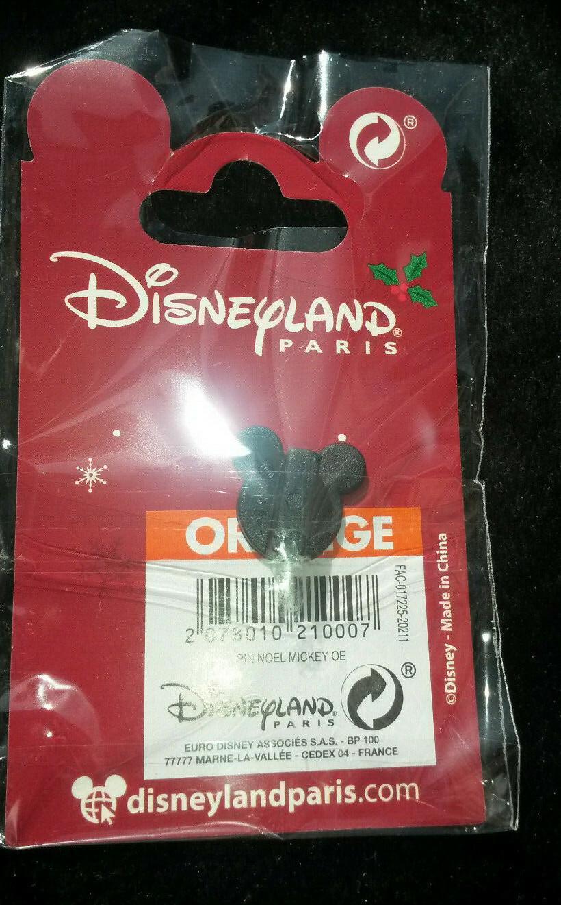 Christmas Mickey in Santa Hat Disney Land Paris Dlrp Dlp 05/12/ 2020 Pin