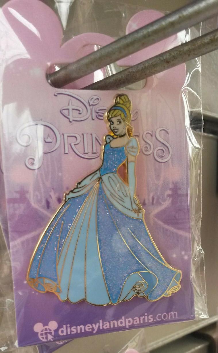 Cinderella ball gown Princess Disney L Paris Dlrp Dlp 2015 Glitter Pin Sold Out