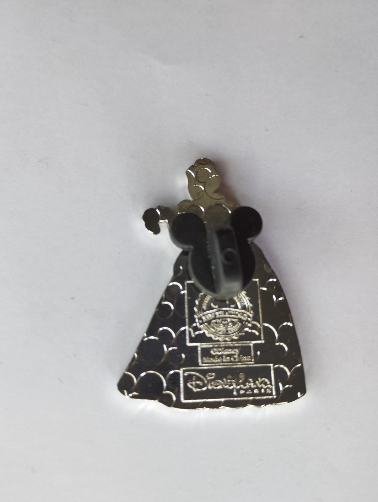 Cinderella Showing Slipper Cast Lanyard Disney Land Paris Dlp Nov 2024 Pin