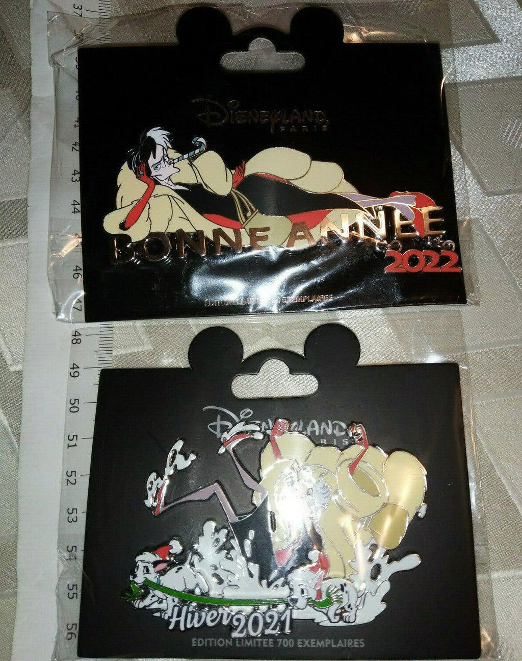 Cruella Dalmatian Happy New Year 2022 Disney Paris LE 700 Dlp Jumbo Dangle Pin