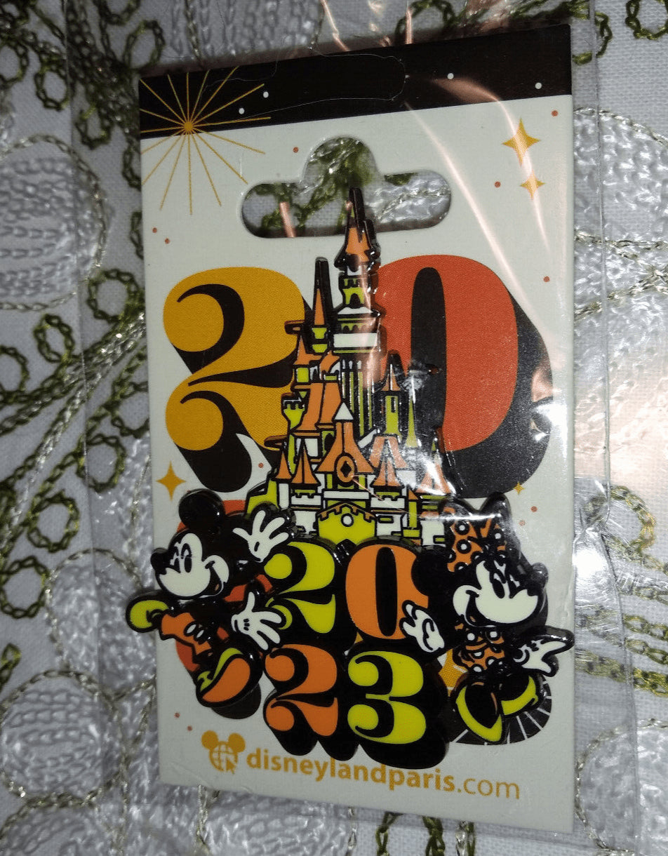 Disney Paris Dlp January 2023 Celebration 6 pins Set Mickey Minnie Chip Spinner