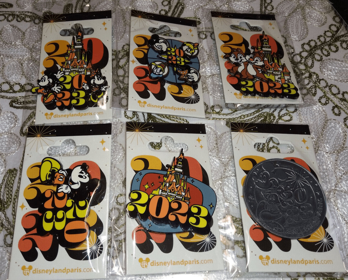 Disney Paris Dlp January 2023 Celebration 6 pins Set Mickey Minnie Chip Spinner