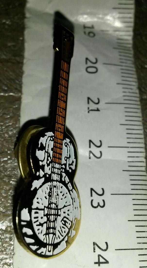 Dobro Style Guitar White on Gold colour Pin