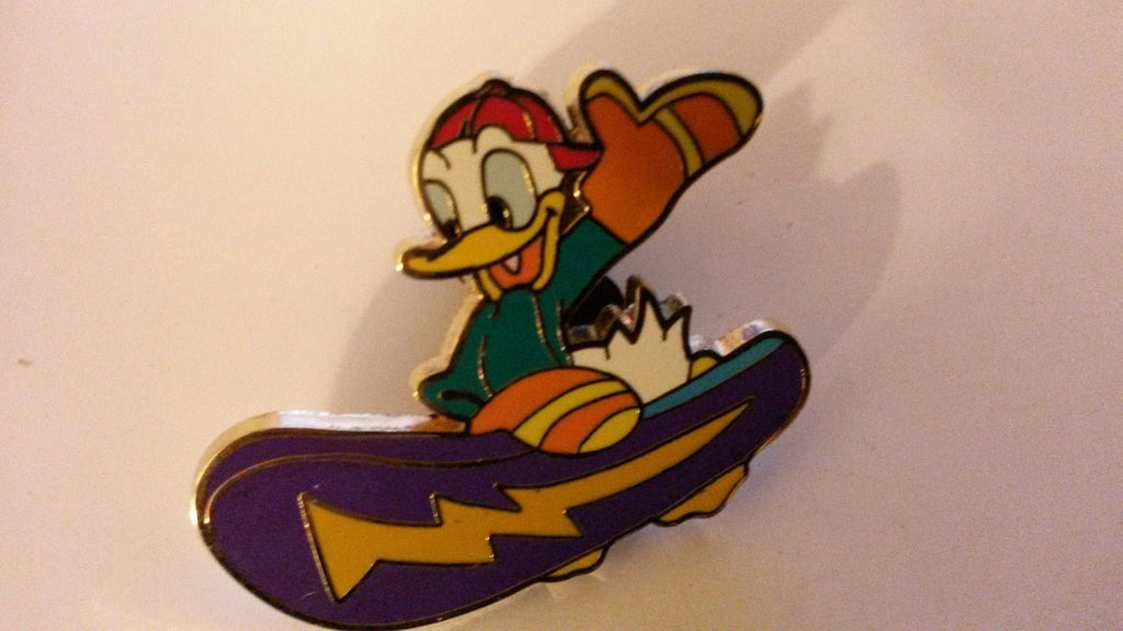 Donald Duck Snowboarding Cast Lanyard Series Disney Paris LE Dlrp Dlp 2005 pin