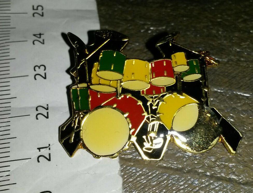 Drum set Rasta colours version Pin