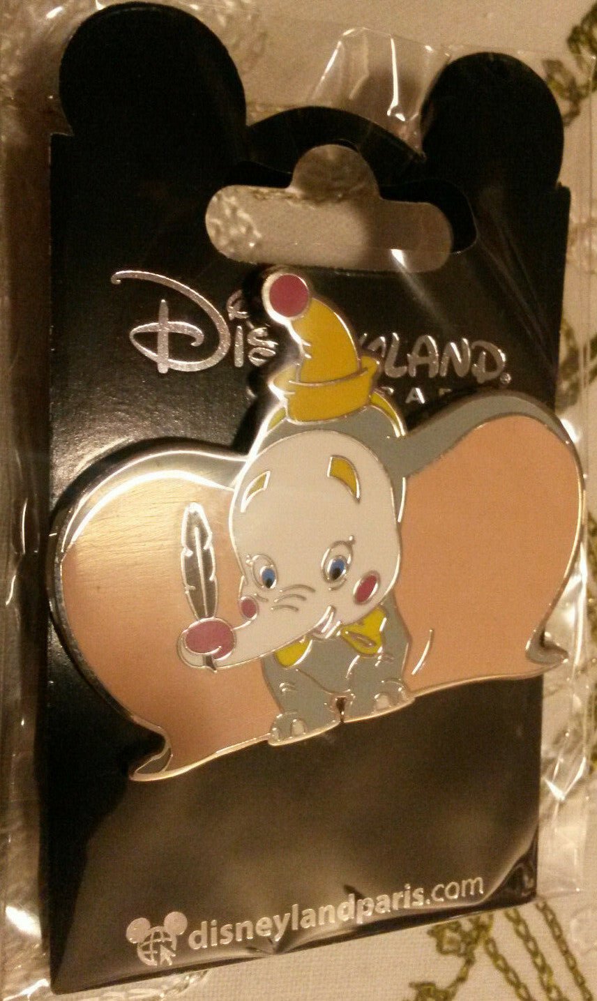 Dumbo Circus holding feather Disney Land Paris Dlrp Dlp 2019 pin sold out