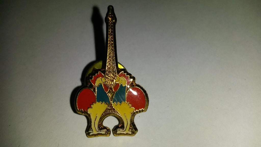 Eiffel Tower with Rooster symbol of France Tour Eiffel avec Coq Pin Pin's