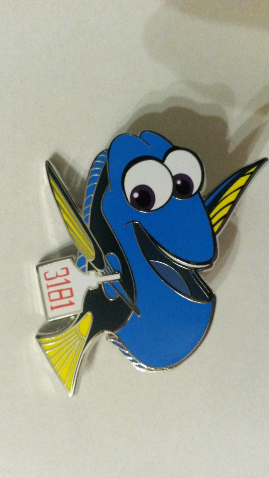 Finding Dory only from 4 pins booster set Disney Land Paris Dlrp Dlp 2016 pin
