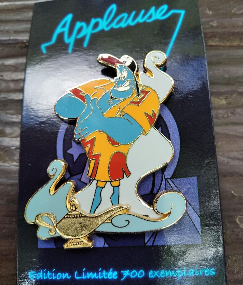 Genie Tourist Applause w magic Lamp Disney Land Paris LE 700 Dlp 2022 Pin