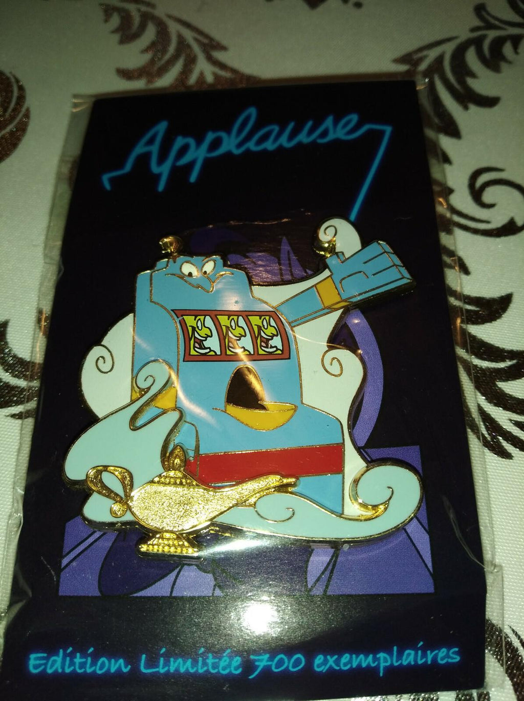 Genie with lamp Slot Machine Disney Land Paris LE 700 Dlrp Dlp 2022 Pin on Pin