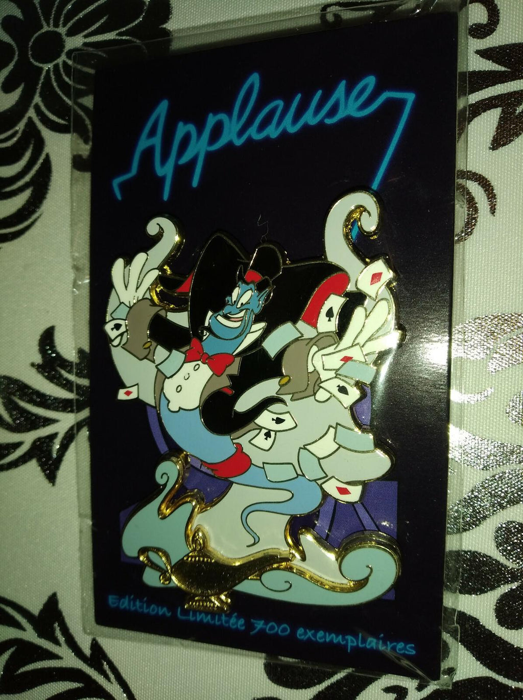 Genie with lamp Tuxido Cards Disney Land Paris LE 700 Dlrp Dlp 2022 Pin on Pin