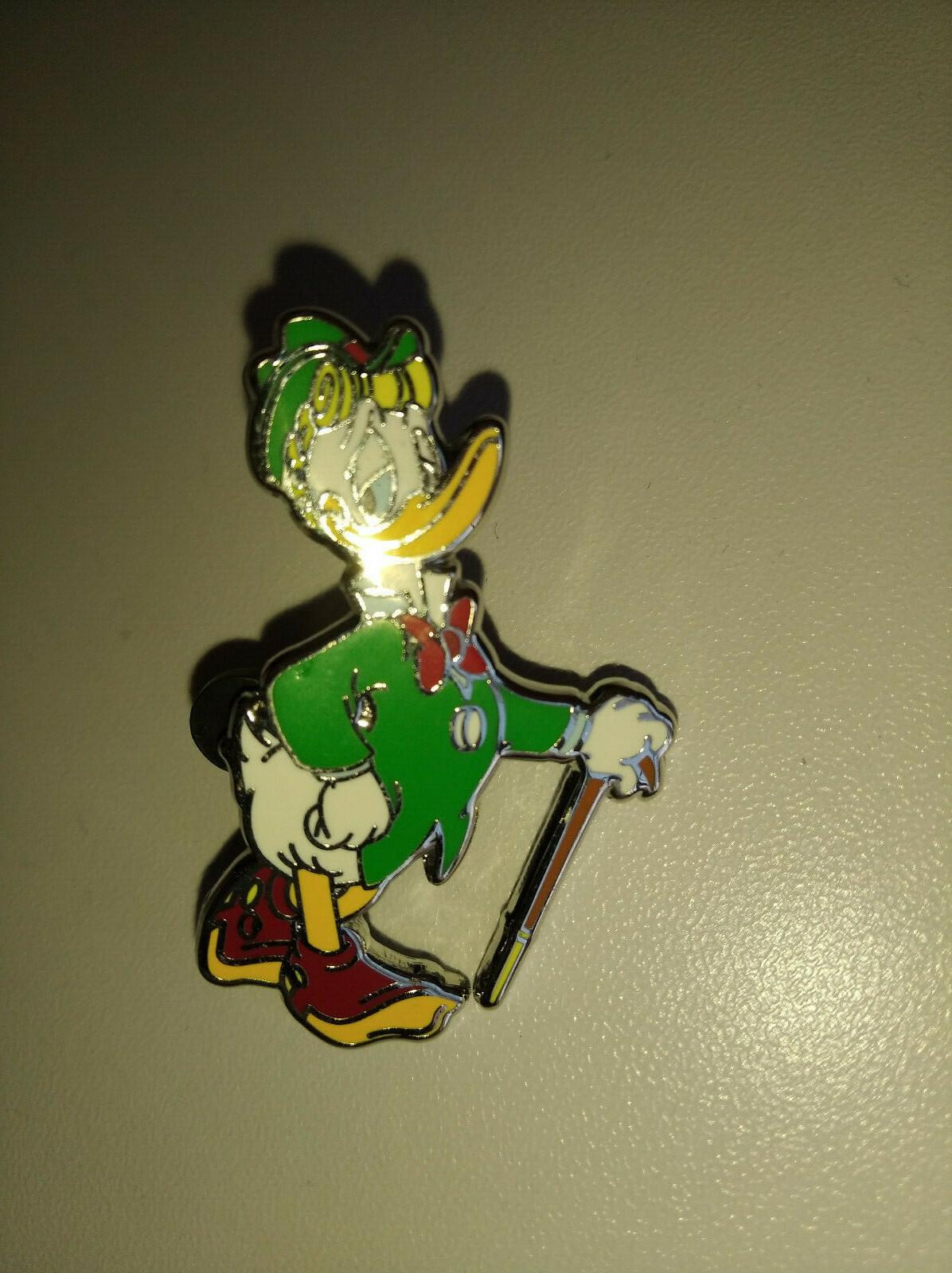 Gladstone Gander Duck Cast Lanyard Series Disney Paris Dlp November 2018 pin