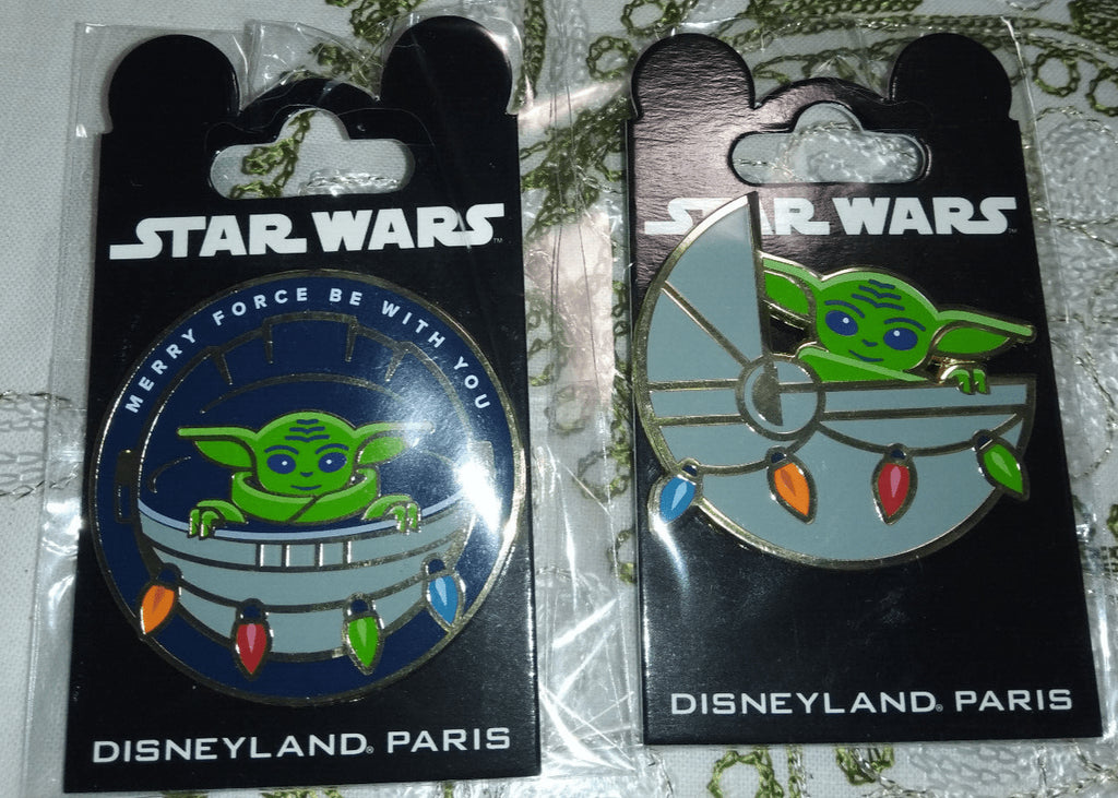 Grogu baby Yoda Merry Force be with you Christmas Disney Paris DLP 2022 2 Pins