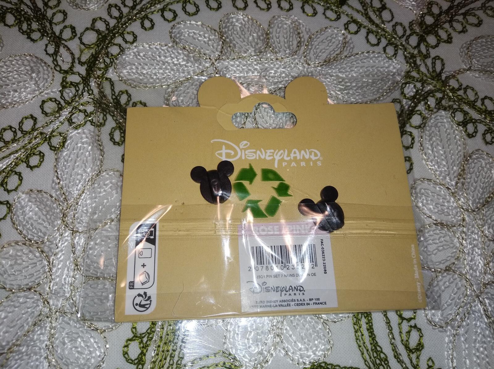 Happy Dopey holding giant Diamond Disney Land Paris Dlp January 2023 Jumbo Pin