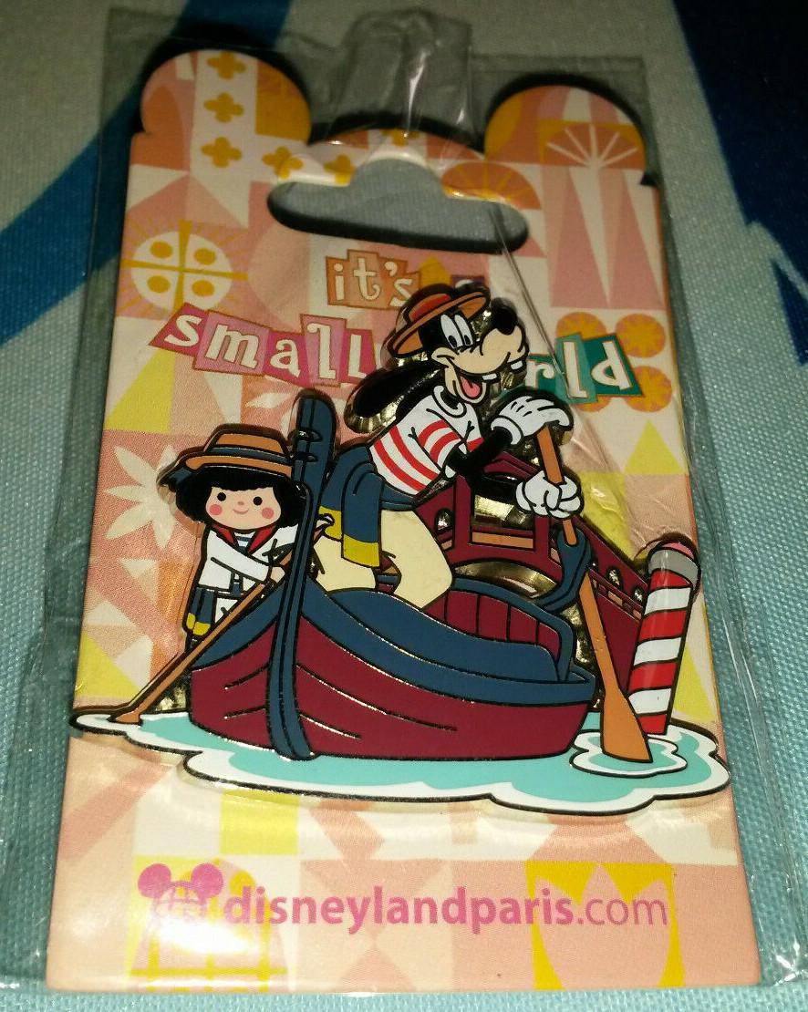 It's a Small World Attraction Series Goofy Disney Paris Dlrp Dlp 2021 Pin