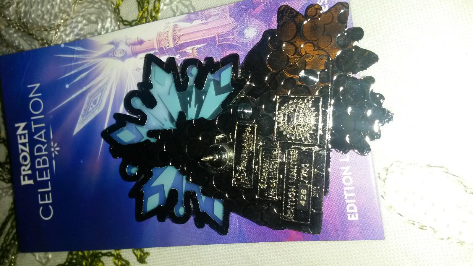 Kristoff Frozen 2 Snow flakes Castle LE 700 Disney Land Paris Dlrp Dlp 2020 Pin