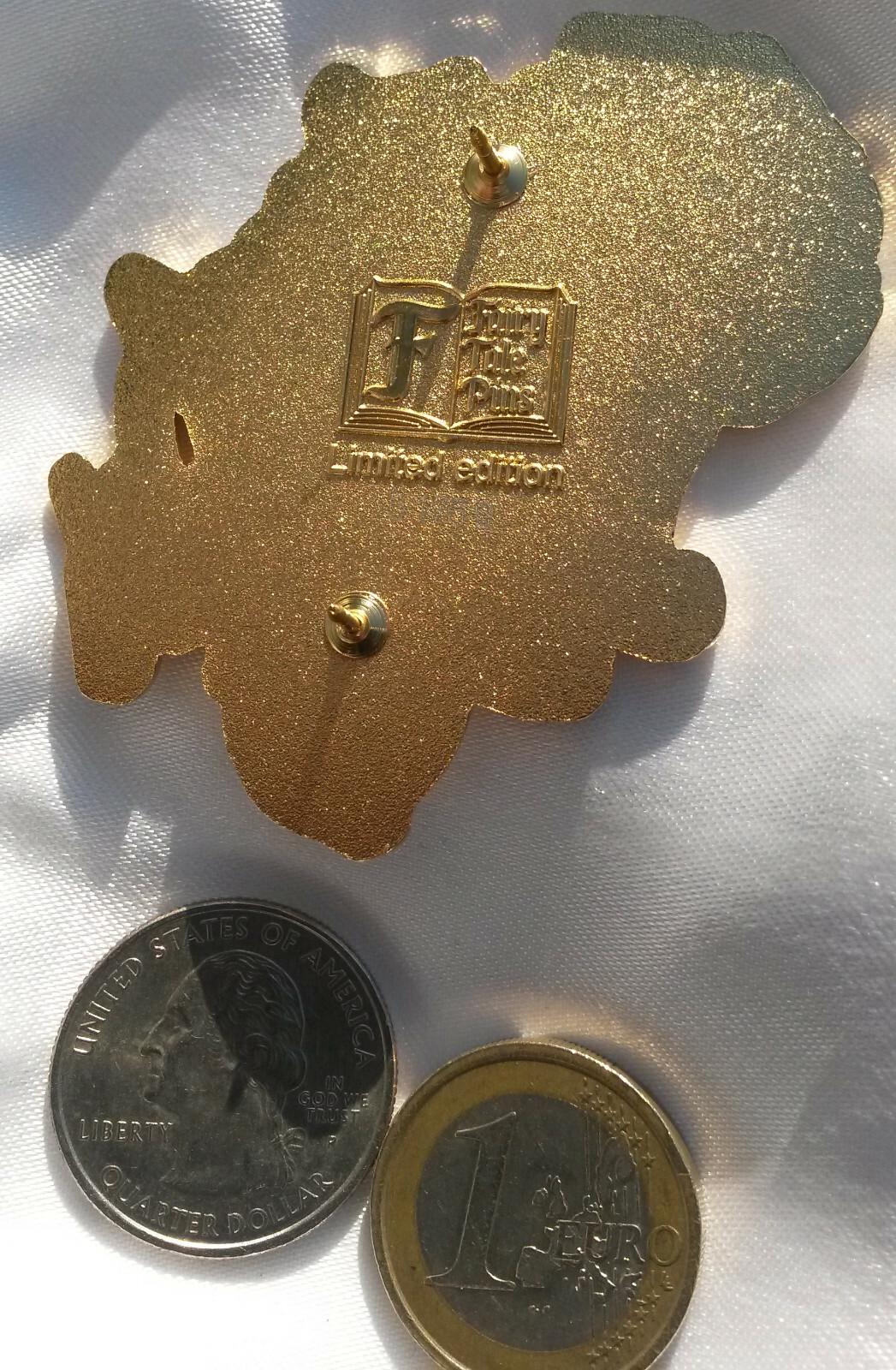 Lion King LE60 fairy - tale - pins ( with African continent in background) Pin