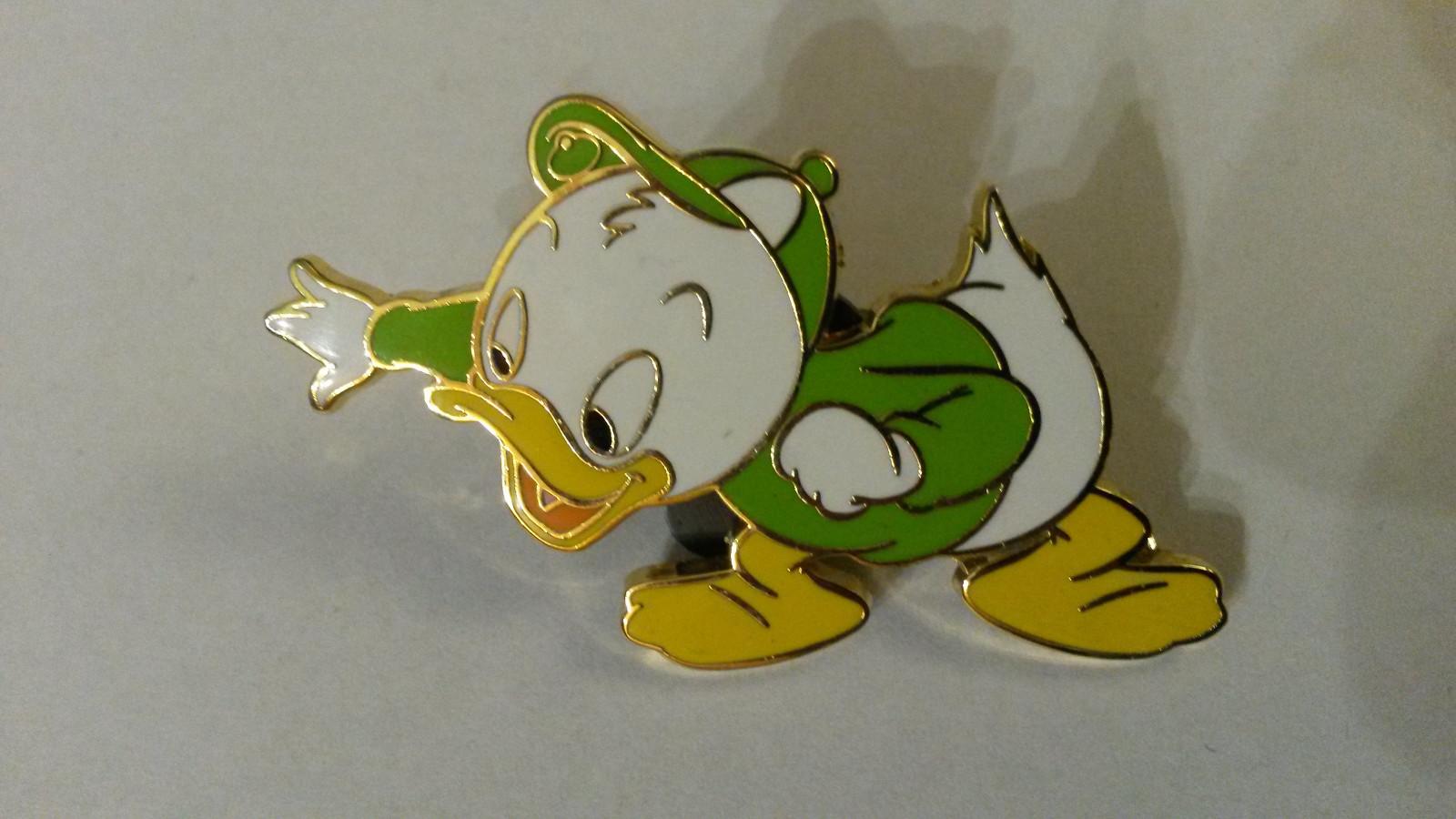 Louie Donald's nefew Cast Lanyard Series 5 Disney Land Paris Dlrp Dlp 2010 pin