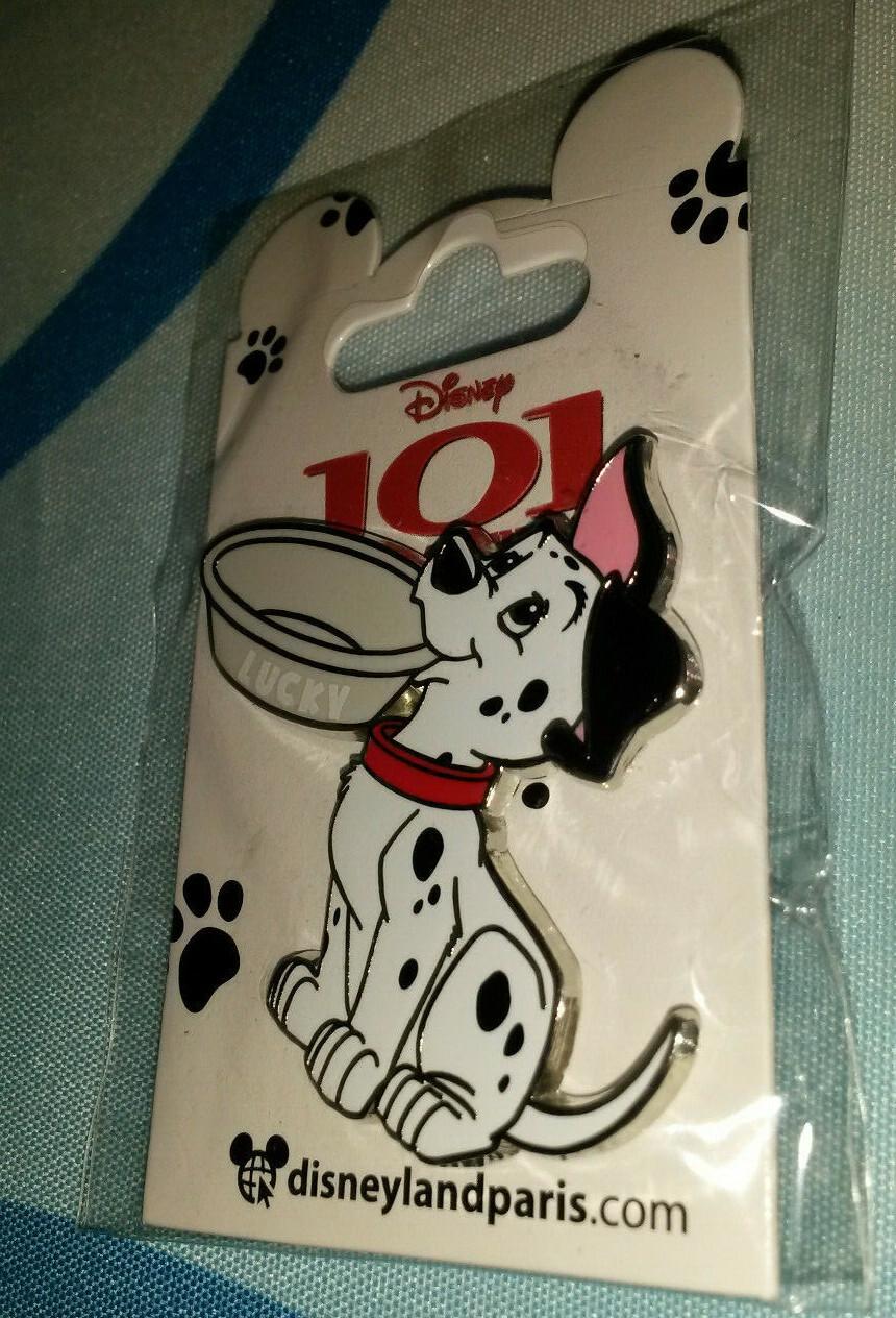 Lucky 101 Dalmatian puppy dog with plate Disney Paris Dlrp Dlp 2021 Pin