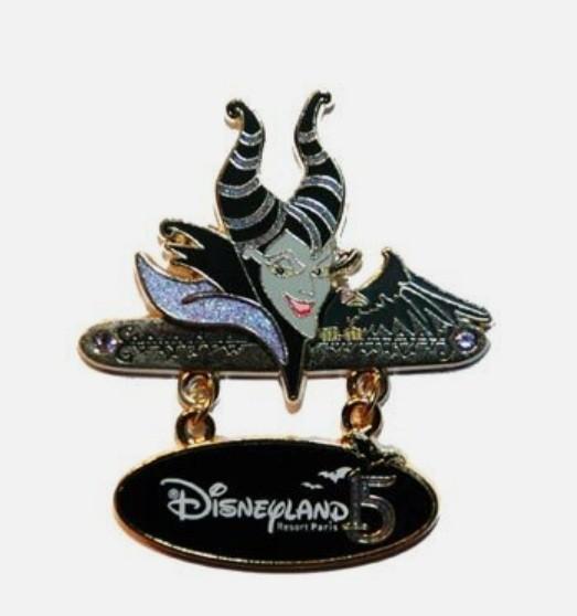 Maleficent and Diablo 15th Anniversary Disney Land Paris LE Dlrp Dlp Dangle pin
