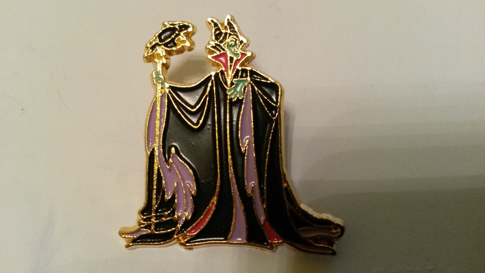 Maleficent and Diablo raven Villain Evil (Sleeping beauty) European Disney pin