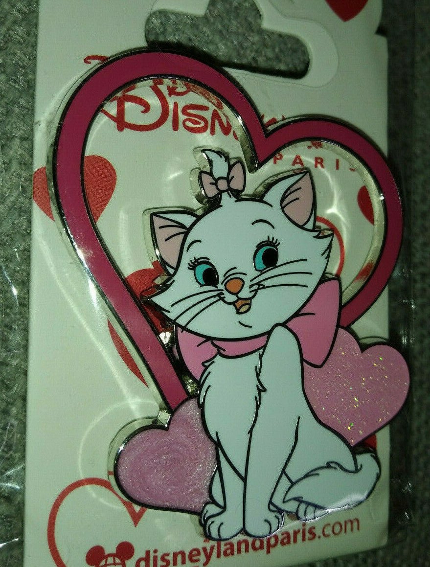 Marie in Heart Valentine Series Disney Land Paris Dlp Dlrp 2022 Glitter Pin