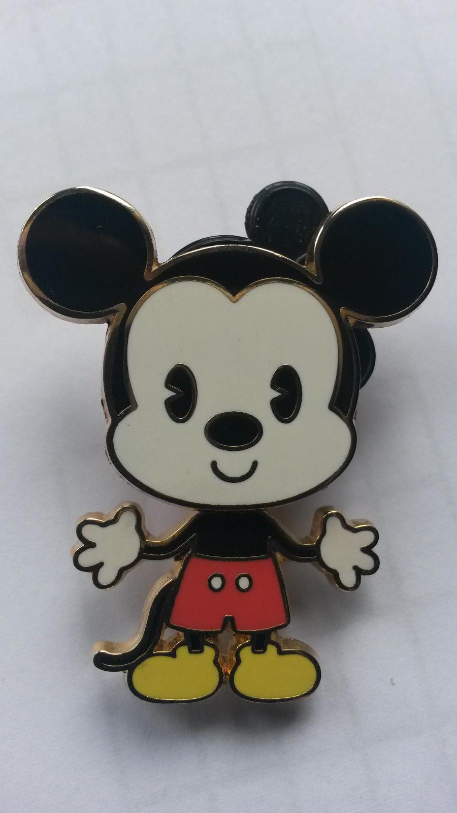 Mickey Bobble Head on spring Cuties Collection Disney L Paris Dlrp Dlp 2005 pin