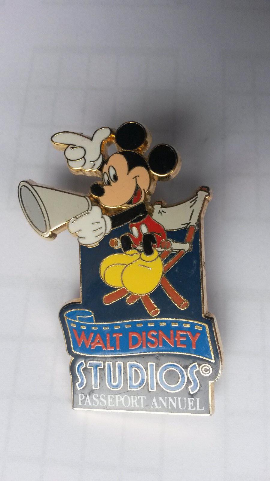 Mickey Director Disney Studios Soft Opening LE Disney Paris Dlrp Dlp 2002 pin