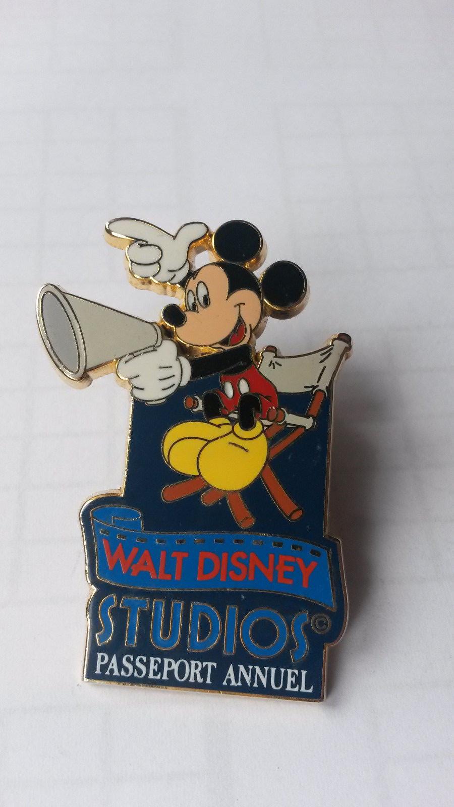 Mickey Director Disney Studios Soft Opening LE Disney Paris Dlrp Dlp 2002 pin
