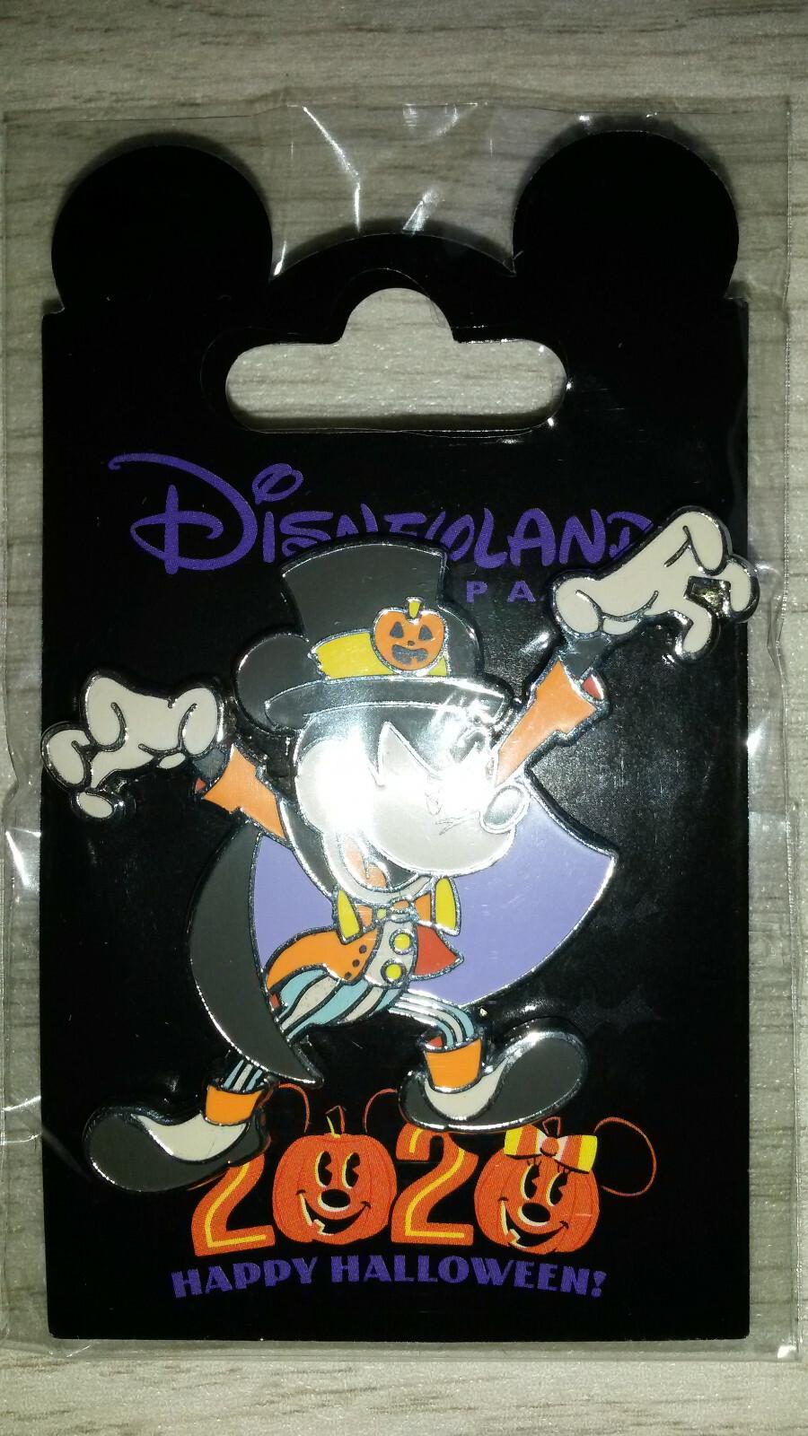 Mickey High Hat and Cape Frightening Halloween Disney Paris Dlrp Dlp 2020 Pin