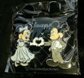 Mickey & Minnie Wedding Make a Heart Disney Land Paris Dlrp Dlp 28/01/ 2021 Pin