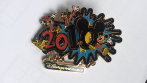 ミッキーマウス 2010 隠れミッキー グーフィー プルート ディズニー L パリス Dlrp Dlp ダングルピン