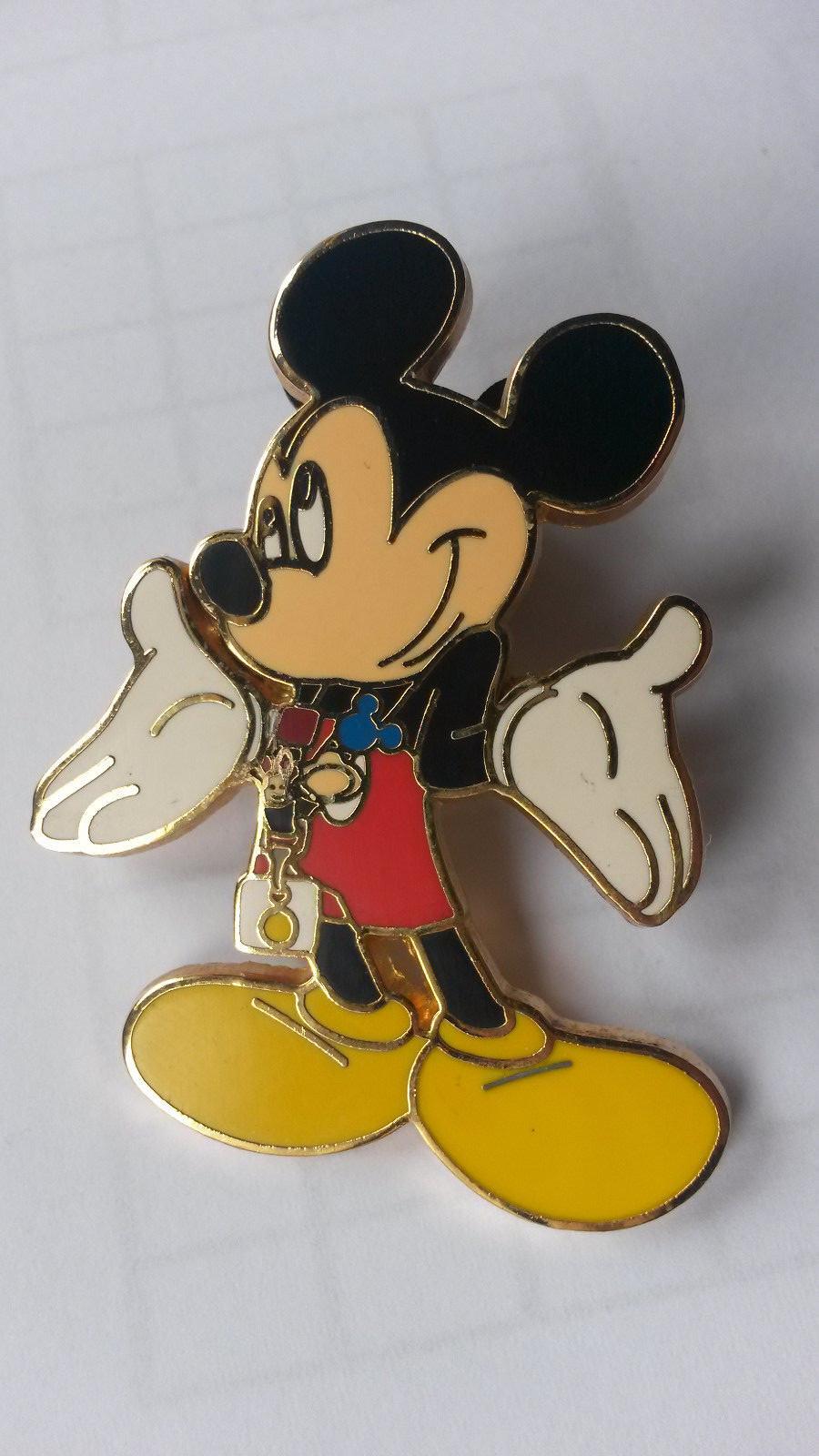 Mickey only from pin trader starter set Disney Land Paris Dlrp Dlp 2004 pin