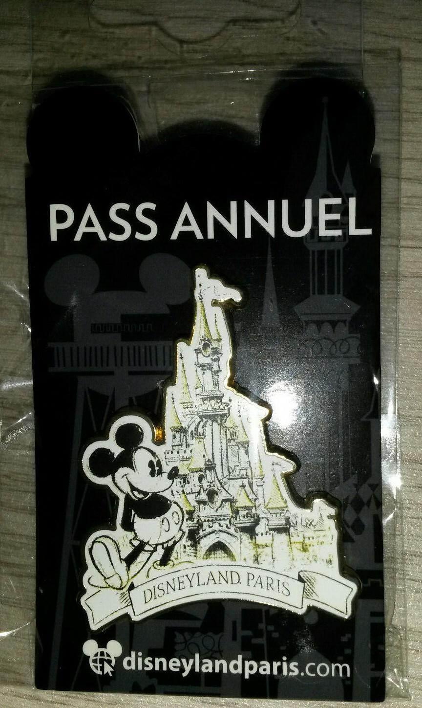 Mickey Showing Disney Land Paris Sleeping Beauty Castle Dlp August 2020 Pin