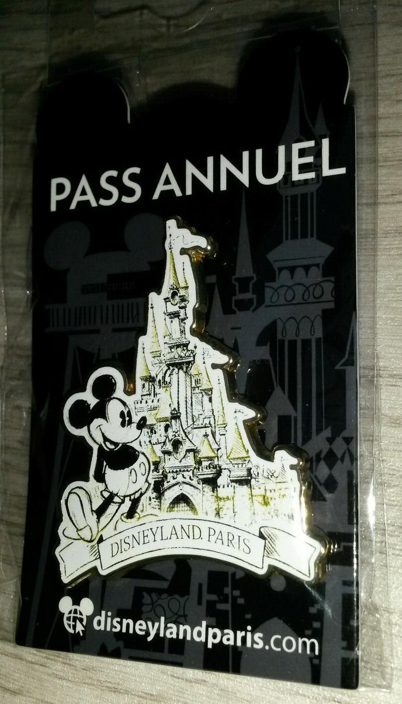 Mickey Showing Disney Land Paris Sleeping Beauty Castle Dlp August 2020 Pin