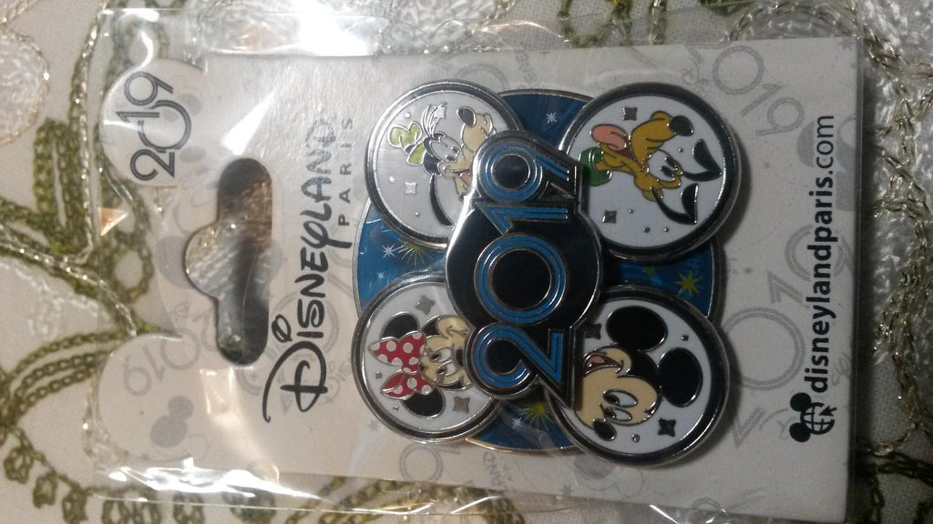 Mickey Sorcerer celebrating 2019 Disney Paris Dlrp Dlp 2019 New January pin