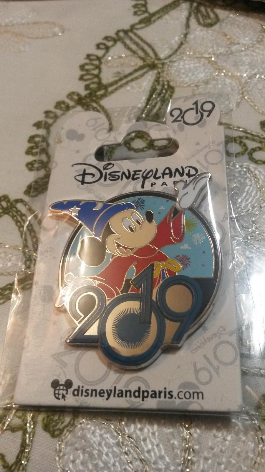 Mickey Sorcerer celebrating 2019 Disney Paris Dlrp Dlp 2019 New January pin
