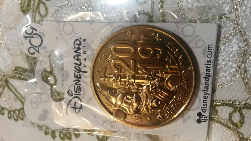 Mickey Sorcerer celebrating 2019 Disney Paris Dlrp Dlp 2019 New January pin